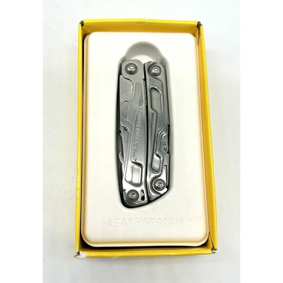 Leatherman Rev 3.8" Multi-Tool Stainless With Box Lightly Used EUC Pliers Knife - Picture 9 of 16